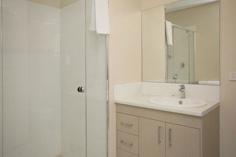 Hume Serviced Apartments - Darwin Tourism 21