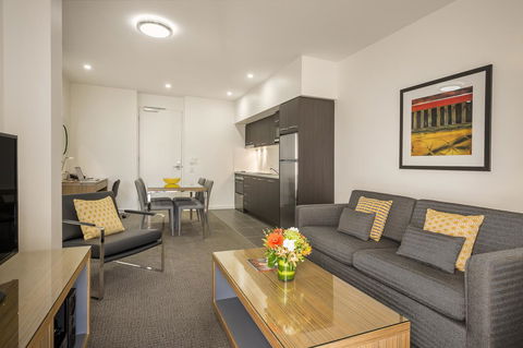 Quest King William South - Darwin Tourism 9