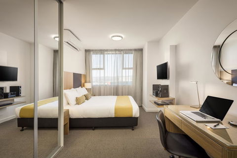 Quest King William South - Darwin Tourism 6