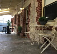 Two Cow Cottage Bed  Breakfast - Darwin Tourism