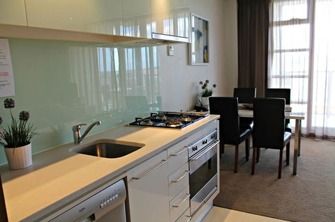 Adelaide DressCircle Apartments - North Terrace - Darwin Tourism 28