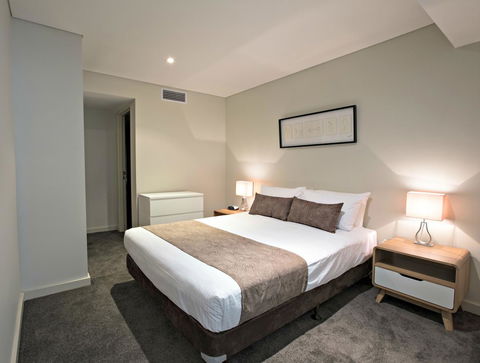 Adelaide DressCircle Apartments - North Terrace - Darwin Tourism 24