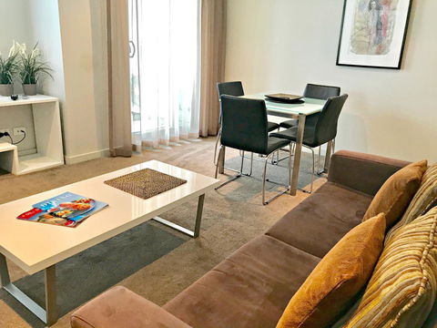 Adelaide DressCircle Apartments - North Terrace - Darwin Tourism 19