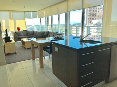 Adelaide DressCircle Apartments - North Terrace - Darwin Tourism 3
