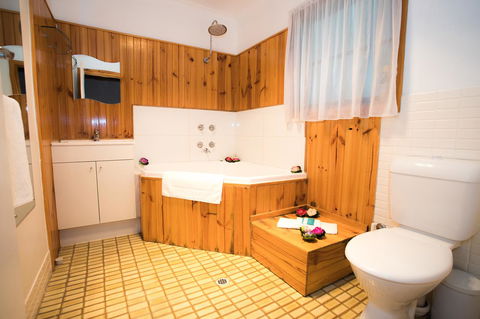 Seppelts View Cabins - Darwin Tourism 40