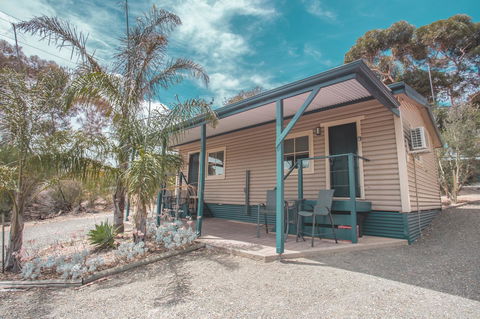 Seppelts View Cabins - Darwin Tourism 42