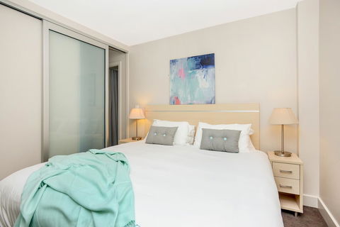 Pier Luxury Apartments - Darwin Tourism 28