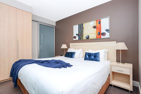 Pier Luxury Apartments - Darwin Tourism 16