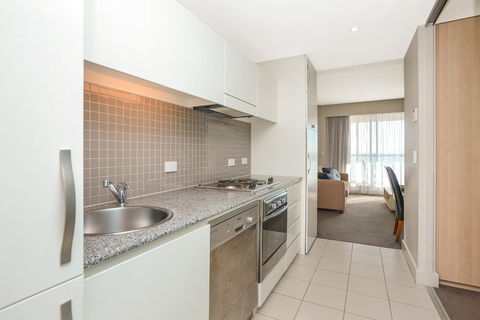 Pier Luxury Apartments - Darwin Tourism 15