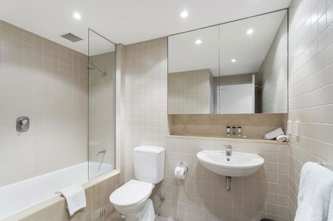 Pier Luxury Apartments - Darwin Tourism 4