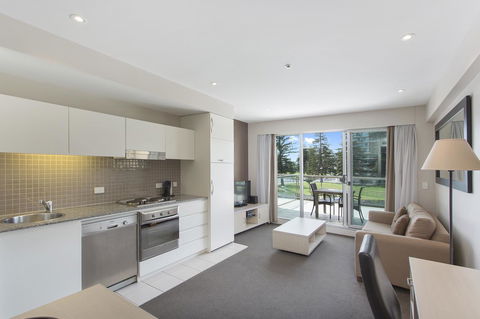 Pier Luxury Apartments - Darwin Tourism 8