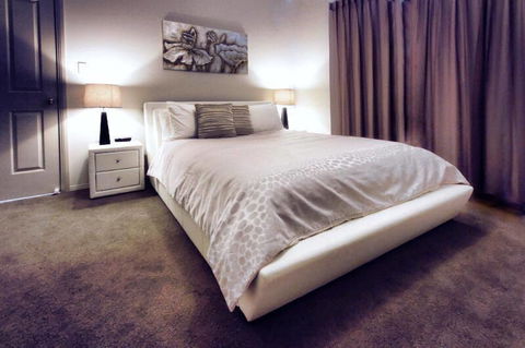 Casavino Luxury Villa - Darwin Tourism 5