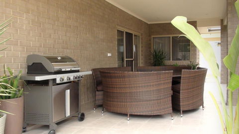 Casavino Luxury Villa - Darwin Tourism 12