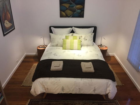 Smiths Lake House - Darwin Tourism 12