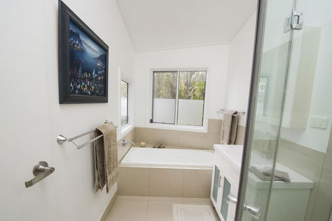 Smiths Lake House - Darwin Tourism 19