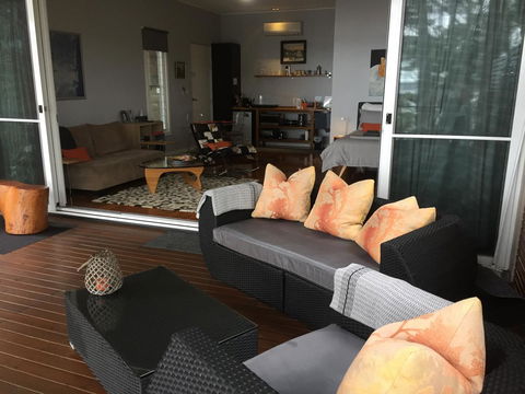Smiths Lake House - Darwin Tourism 2