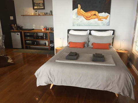 Smiths Lake House - Darwin Tourism 7