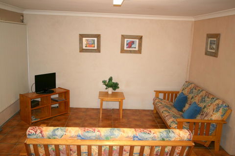 Lake Edge Apartments - Darwin Tourism 27