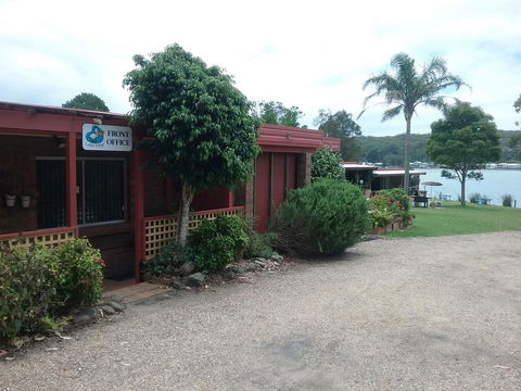 Lake Edge Apartments - Darwin Tourism 1