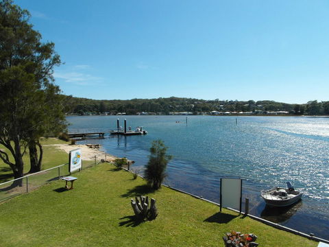 Lake Edge Apartments - Darwin Tourism 3