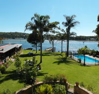 Lake Edge Apartments - Darwin Tourism