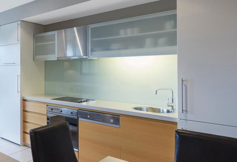 Apartments @ 16 Holdfast - Darwin Tourism 12