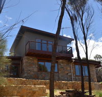 Of Stone and Wood Guesthouse - Darwin Tourism