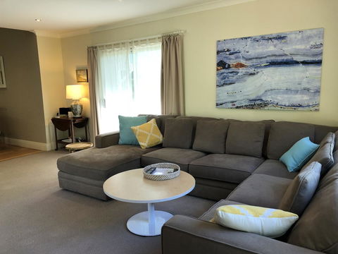 Jack\'s House B&B Clare - Darwin Tourism 11