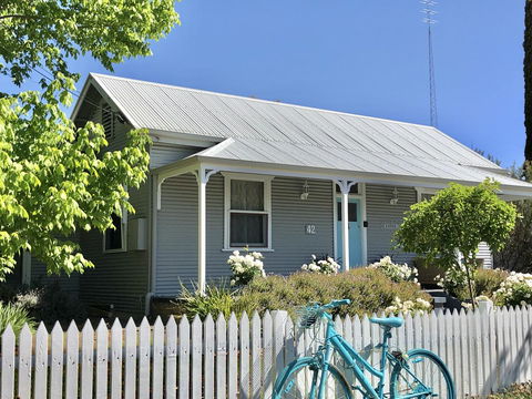 Jack\'s House B&B Clare - Darwin Tourism 1