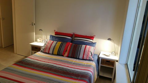 Acaill Accommodation Esplanade Living Self Check-In Self Check-Out - Darwin Tourism 21