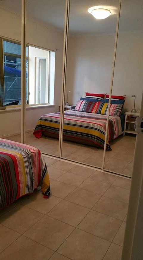 Acaill Accommodation Esplanade Living Self Check-In Self Check-Out - Darwin Tourism 23