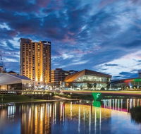 Executive 3 Bedroom Apartment  Internet  Parking - Darwin Tourism