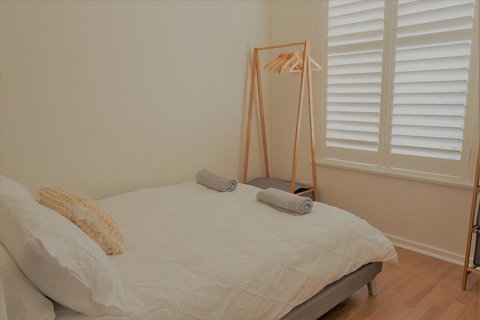 Henley Beach South, Amazing Views, Huge Private Balcony! - Darwin Tourism 4