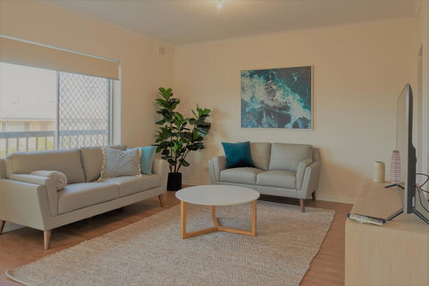 Henley Beach South, Amazing Views, Huge Private Balcony! - Darwin Tourism 2