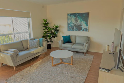 Henley Beach South, Amazing Views, Huge Private Balcony! - Darwin Tourism 18