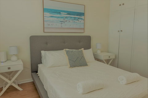 Henley Beach South, Amazing Views, Huge Private Balcony! - Darwin Tourism 11