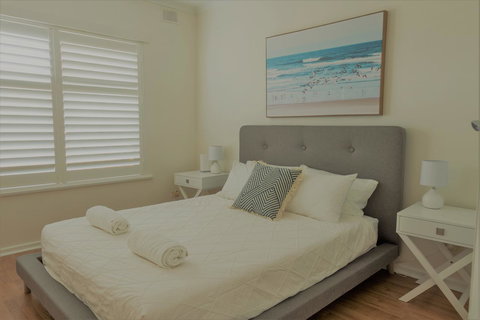 Henley Beach South, Amazing Views, Huge Private Balcony! - Darwin Tourism 1