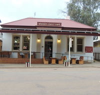 Wozza's BB - Darwin Tourism