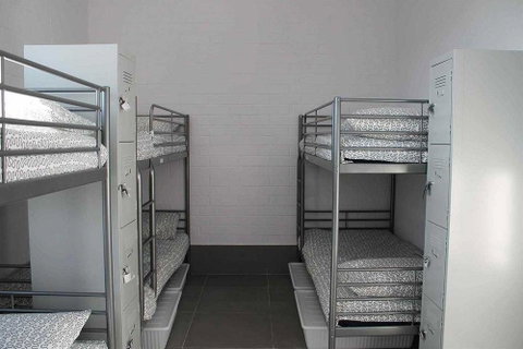 Perth City Backpackers Hostel - Note - Valid Passport Required To Check In - Darwin Tourism 5