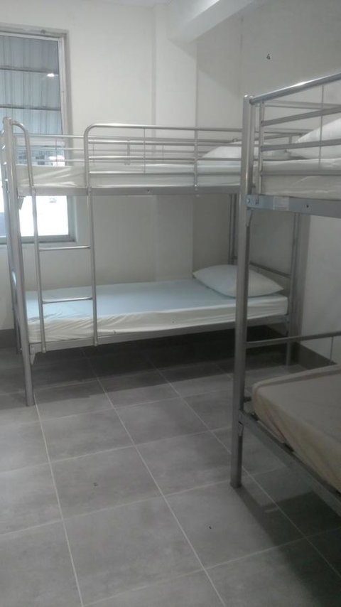 Perth City Backpackers Hostel - Note - Valid Passport Required To Check In - Darwin Tourism 21