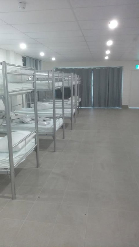 Perth City Backpackers Hostel - Note - Valid Passport Required To Check In - Darwin Tourism 19