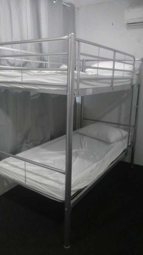Perth City Backpackers Hostel - Note - Valid Passport Required To Check In - Darwin Tourism 22