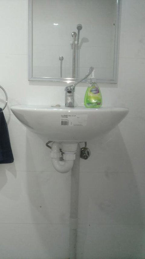 Perth City Backpackers Hostel - Note - Valid Passport Required To Check In - Darwin Tourism 17