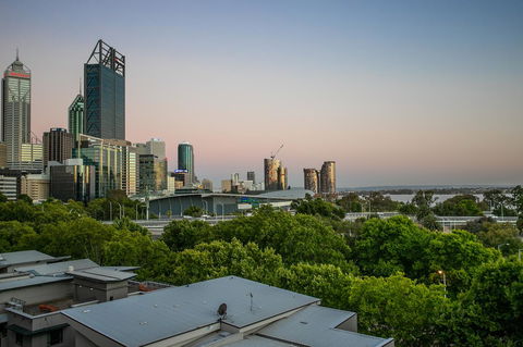 Perth Short Stays - Darwin Tourism 4