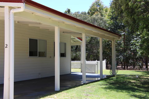 Sapphire Chalets, Augusta - Darwin Tourism 5