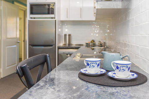 Blue Door Apartments - Darwin Tourism 16