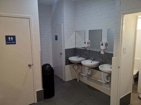 Quokka Backpackers Hostel Perth - Note - Valid Passport Required To Check In - Darwin Tourism 23