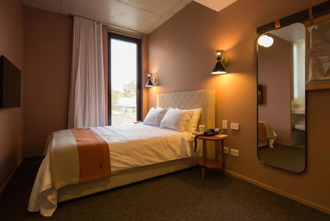 Alex Hotel - Darwin Tourism 6