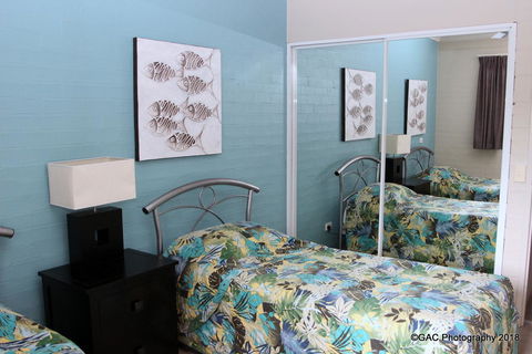 Mollymook Cove Apartments - Darwin Tourism 21