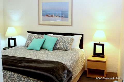 Mollymook Cove Apartments - Darwin Tourism 31